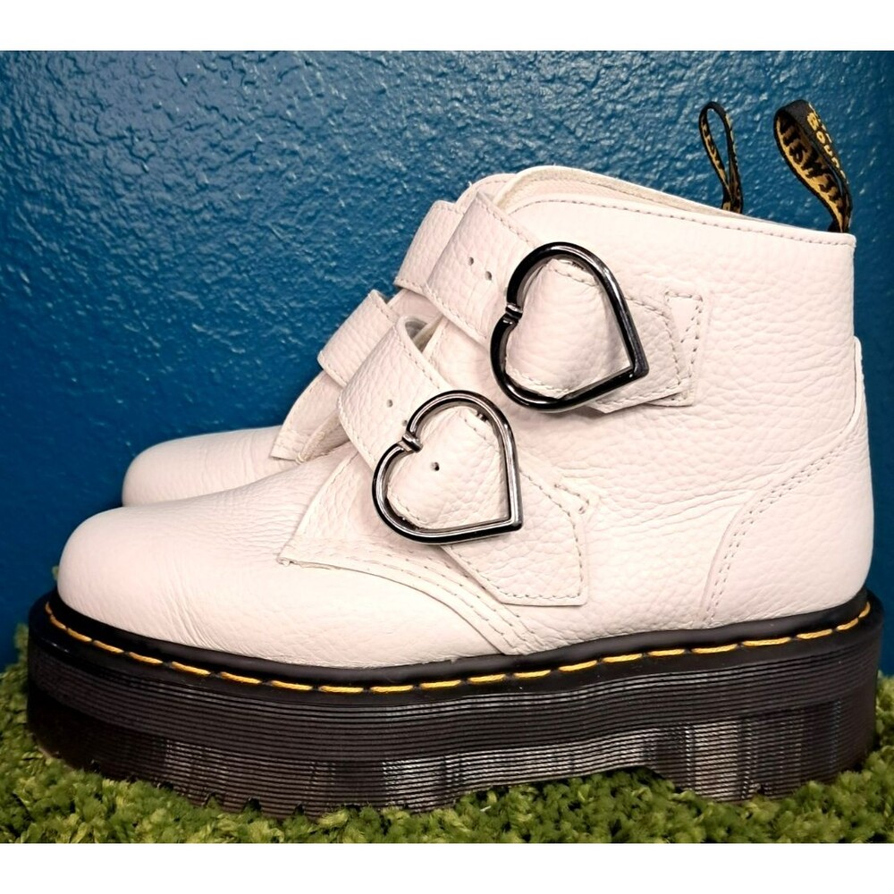Dr Martens Devon Heart Leather Platform Boot - Women's 7 [38] White